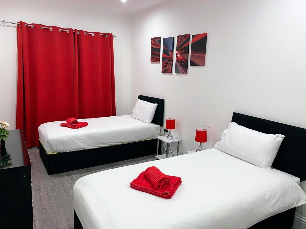 Attractive 2 Bed Apartments Free Wi-Fi And Parking 크로이던 외부 사진